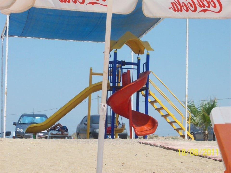 Strand Side Andros Family Club