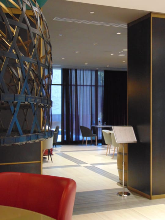 Lobby Mercure Almaty City Center