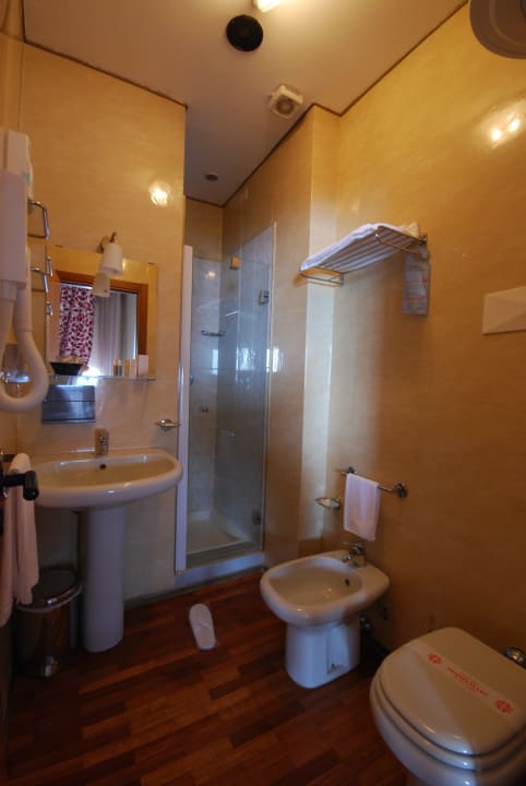 SALA DA BAGNO Hotel Bristol