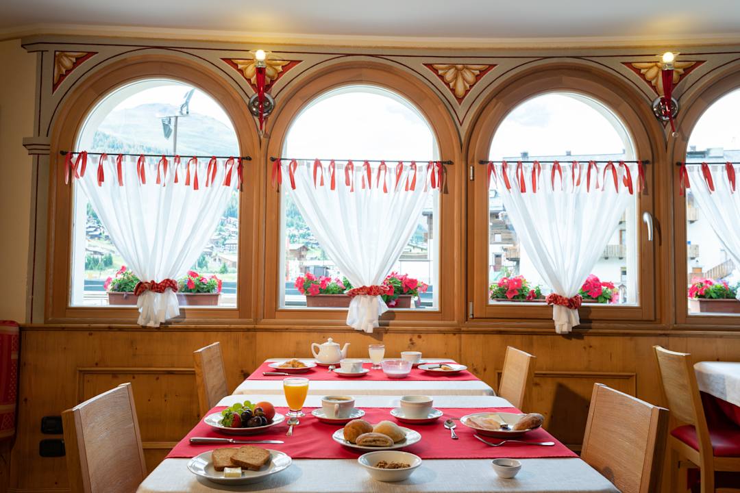 Gastro Hotel Flora
