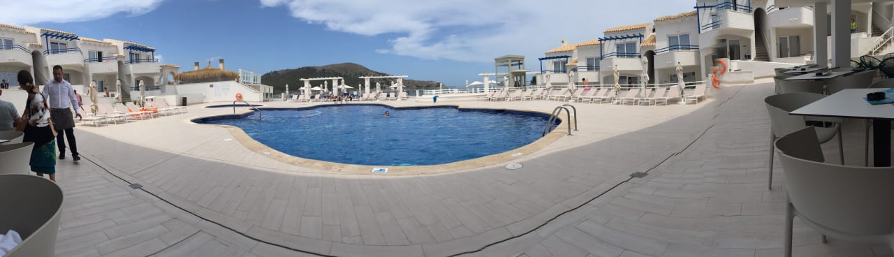 Pool Parque Nereida Suites Hotel