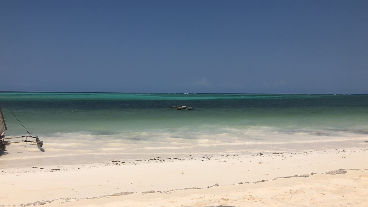 Strand Neptune Pwani Beach Resort & Spa