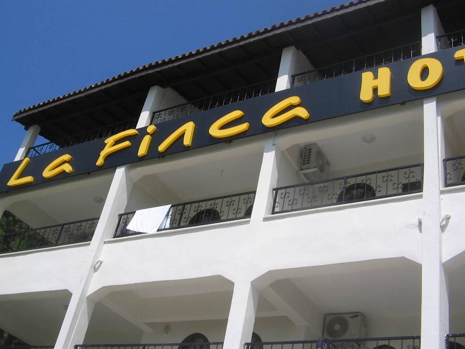 Hauptgebäude La Finca Marina