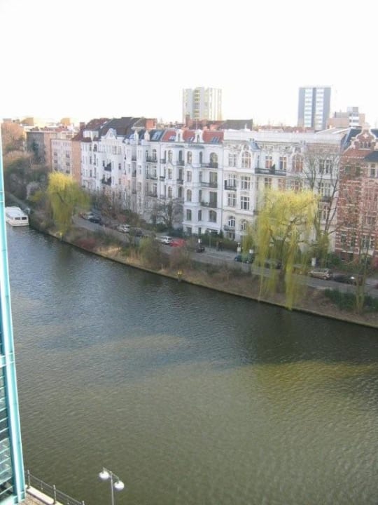 Blick aus meinem Hotelzimmer AMERON Berlin ABION Spreebogen Waterside