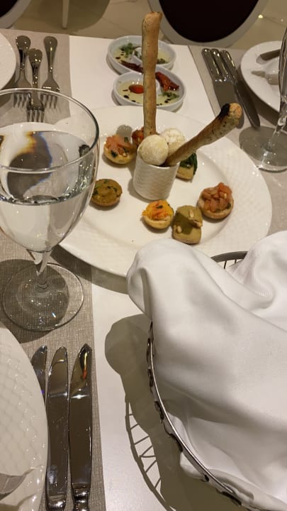 Gastro Limak Lara Deluxe Hotel & Resort