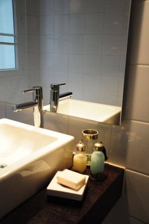 Bathroom Apartment Canal Saint Martin