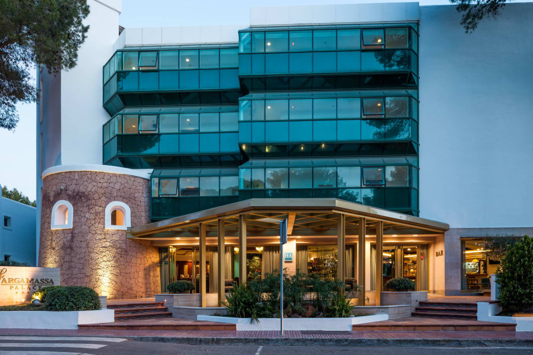 Haupteingang S'Argamassa Palace Suite Hotel