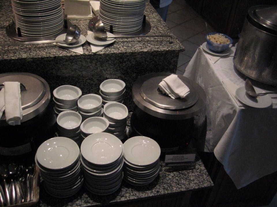 Buffet, Abendessen, Suppen LABRANDA Bahía y Villas Fañabé