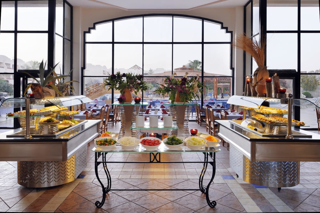 Garden side buffet Naama Bay Promenade Beach Resort Managed By Accor