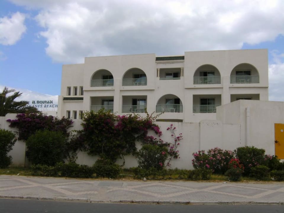 Aussenansicht des Hotels Hotel El Mouradi Skanes Beach