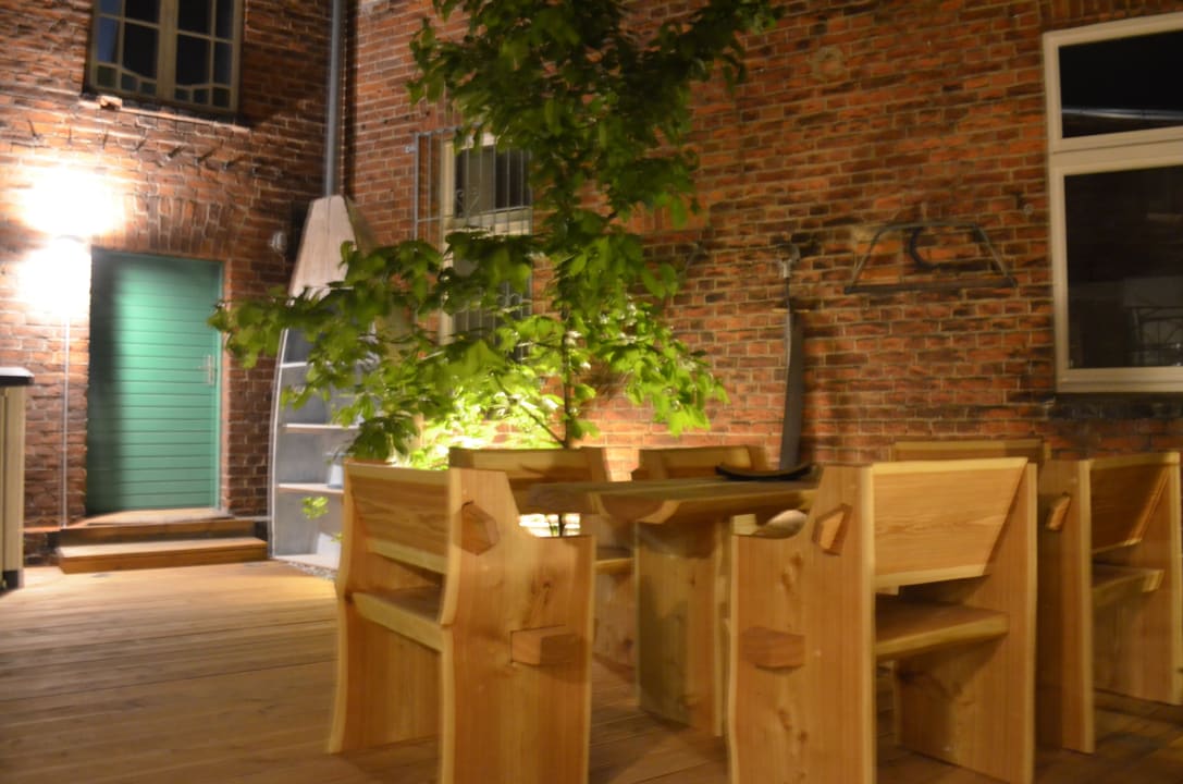 Gartenanlage Apartment-Hotel-Wittenberge