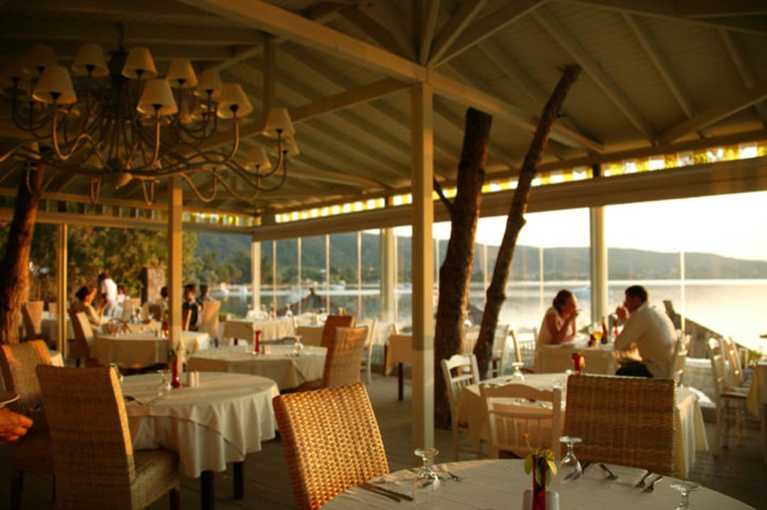 Restaurant Ekies All Senses Resort, a Member of Design Hotels