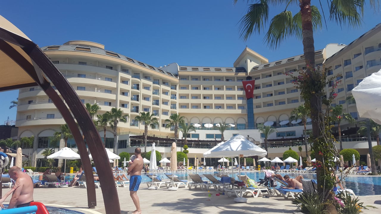 Poolgeschehen Saphir Resort & Spa