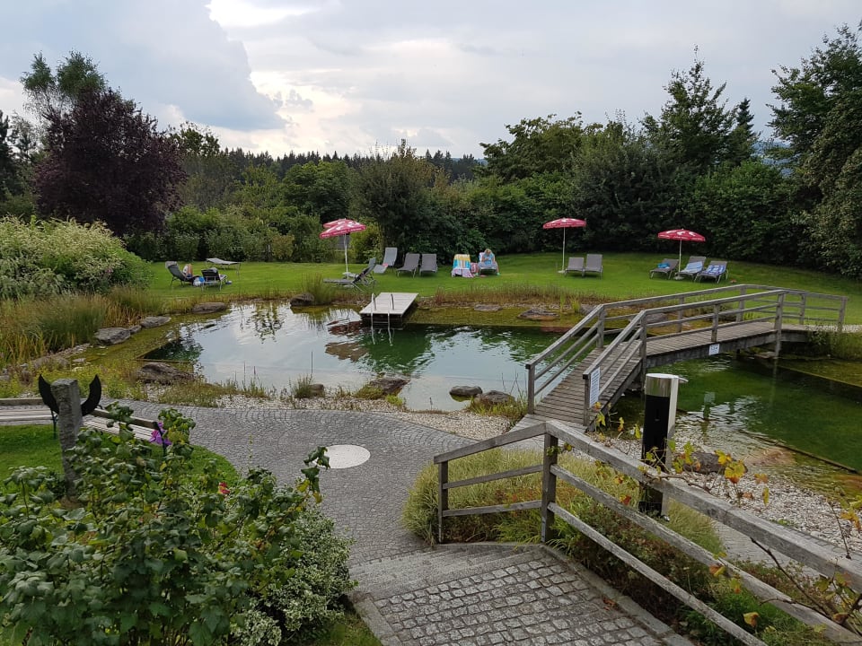 Badeteich  Hotel Weiss