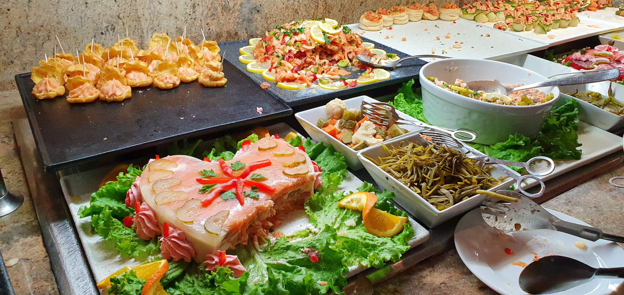 Gastro Hotel Riu Karamboa