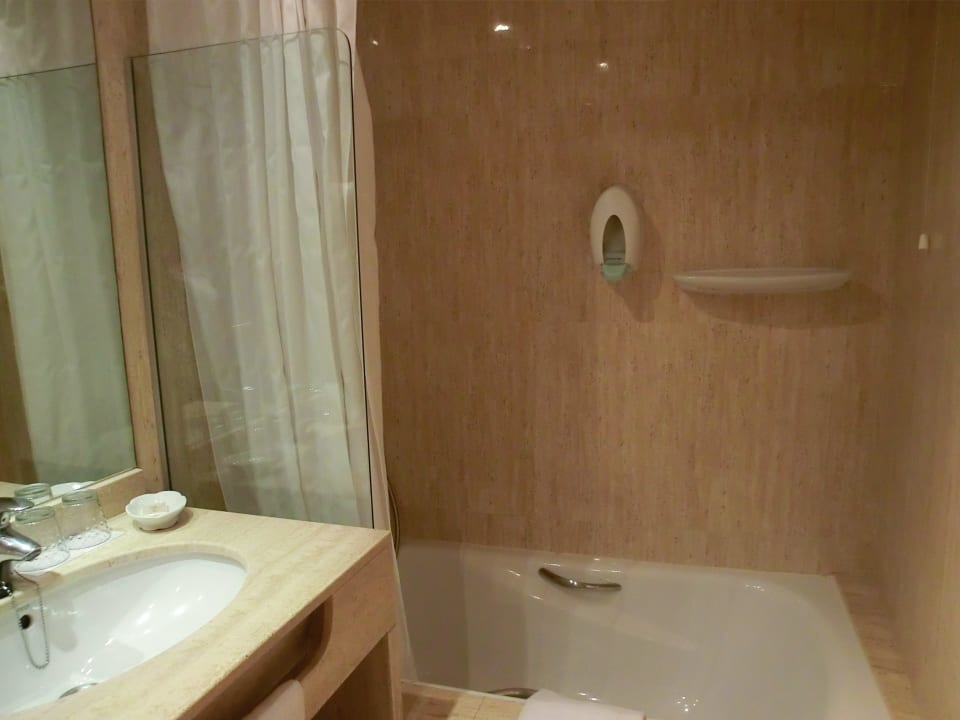 Bad mit Wanne Hotel Sunway Playa Golf Sitges