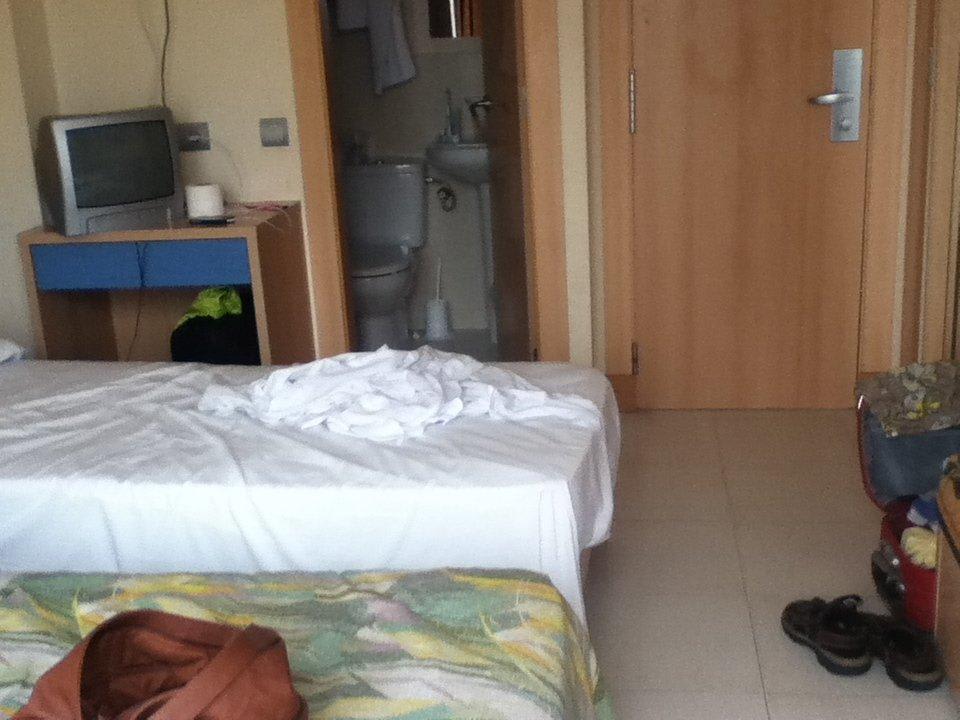 Schon echt klein Ahoi! Urban Beach Hotel