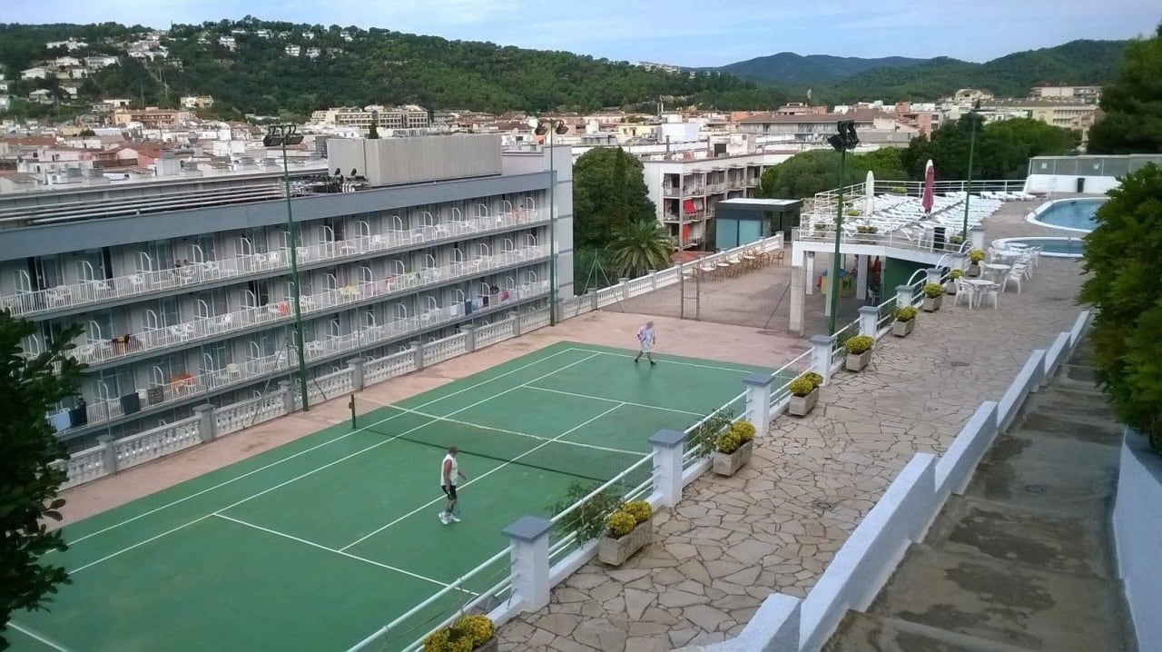 Tennisplatz / Miniclub Hotel Don Juan Tossa
