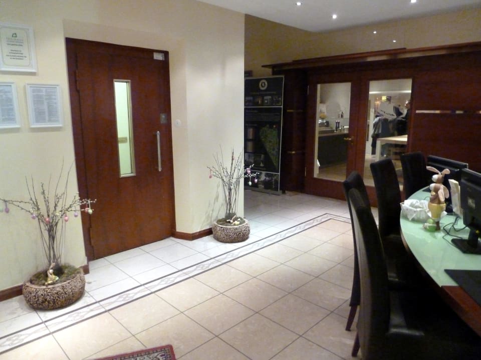 Rezeption Hotel Fährhaus