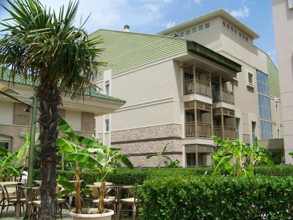 Hotel vom Pool aus Can Garden Resort