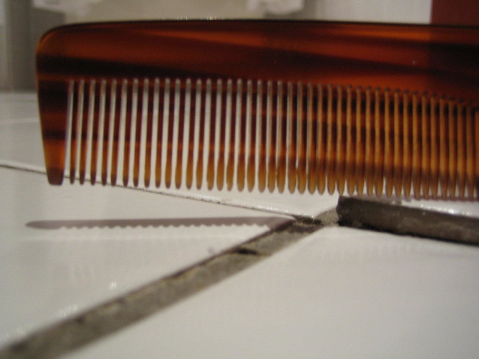 Stolperstelle im Badezimmer Göbel's Hotel Quellenhof