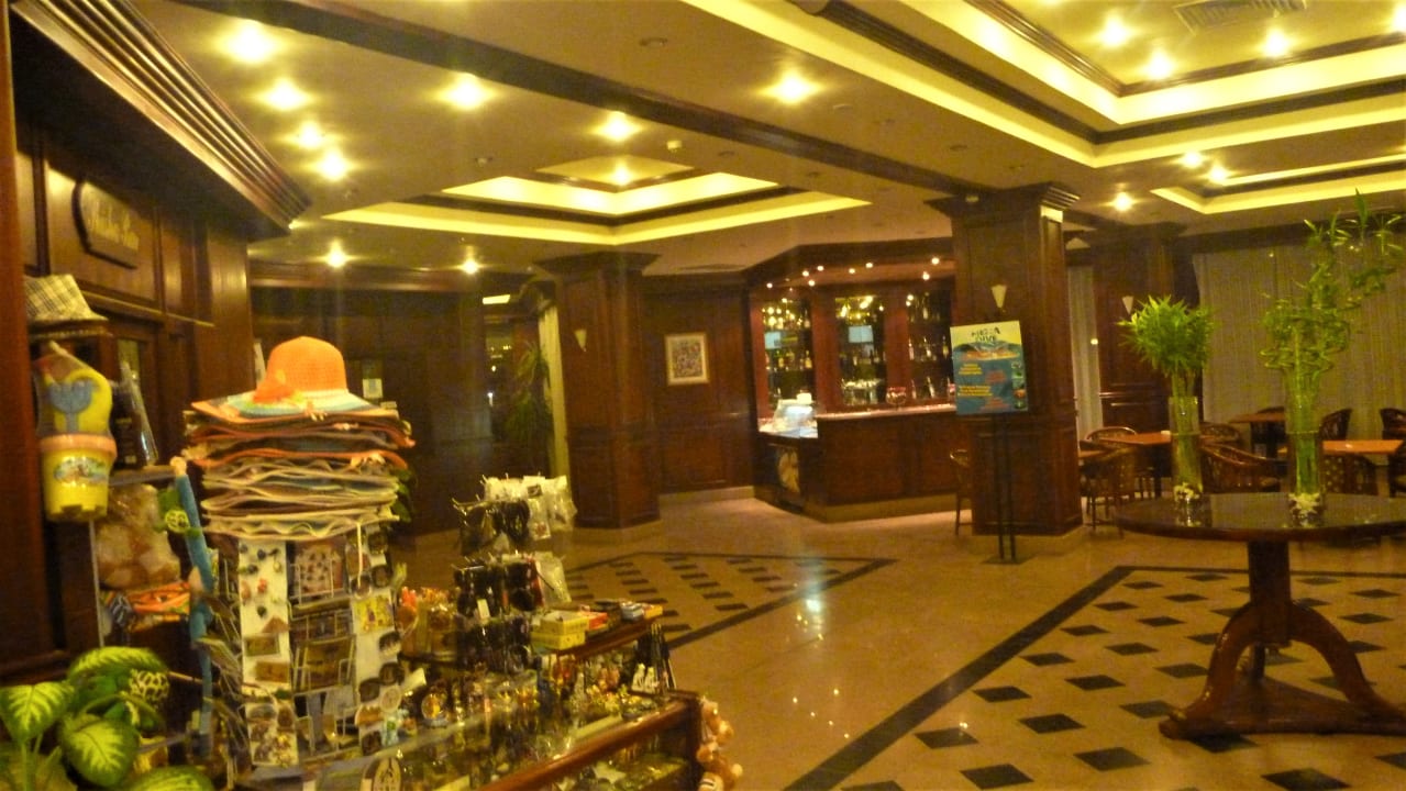 Lobby Menaville Safaga