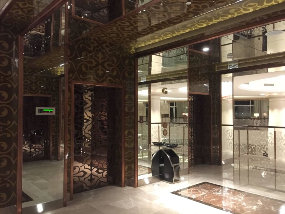 Aufzüge Waldorf Astoria Dubai Palm Jumeirah