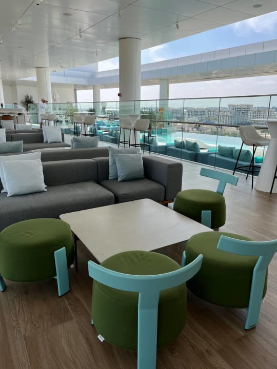 Gastro The WB Abu Dhabi, Curio Collection By Hilton