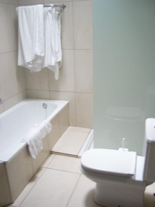 Bad, Doppelwaschbecken, Wanne und Dusche Suites & Villas by Dunas