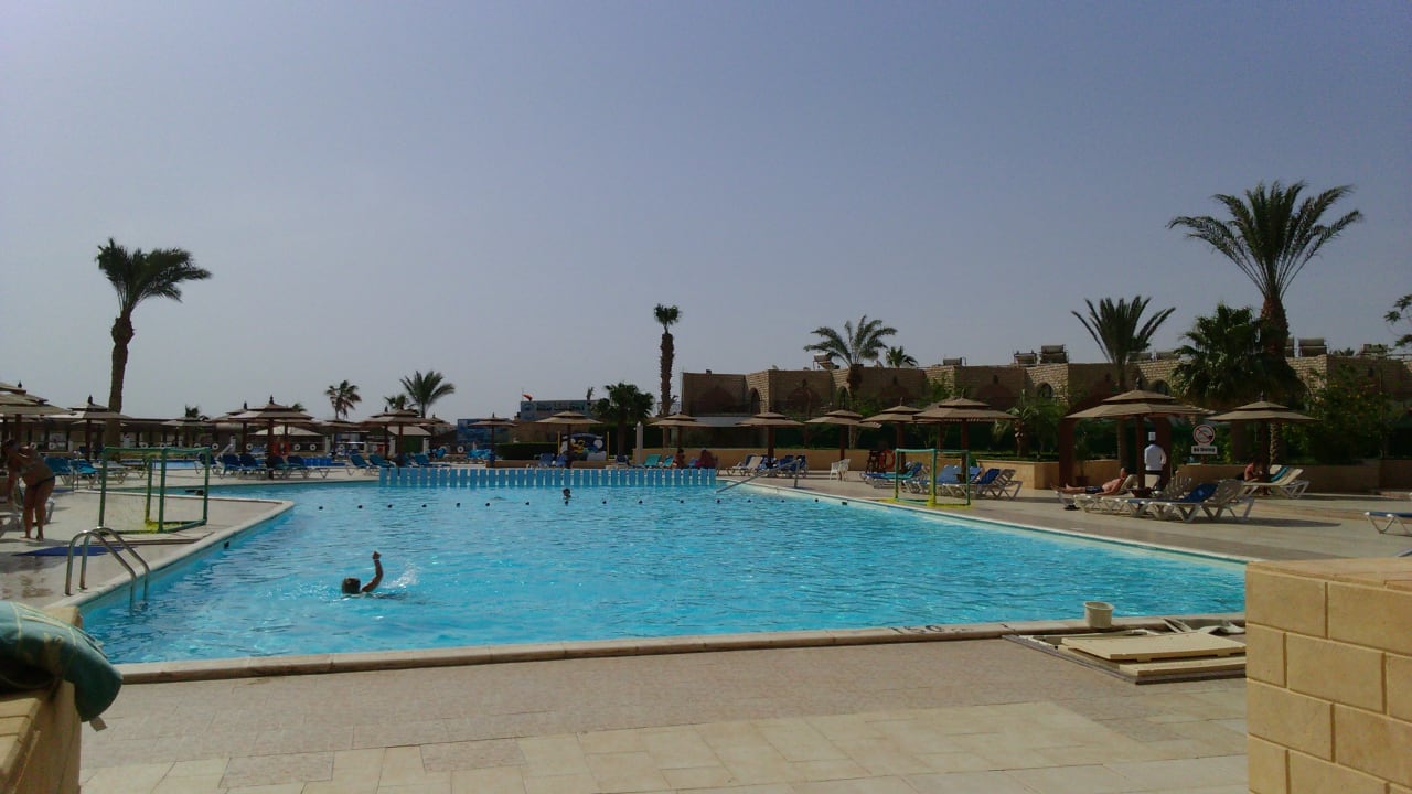 Pool Aladdin Beach Resort