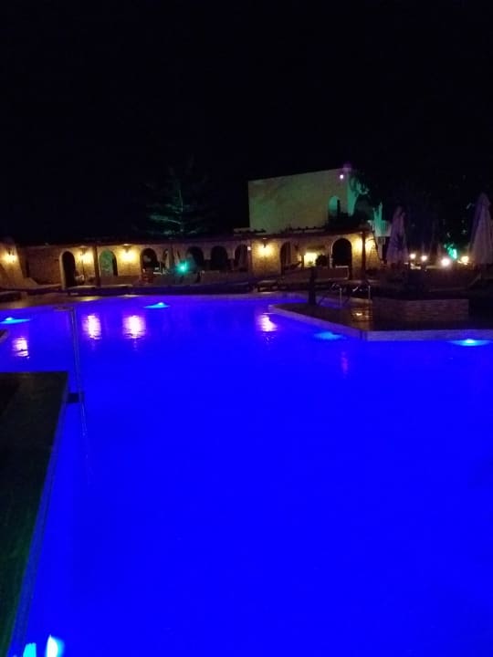 Pool Gaia Garden Hotel