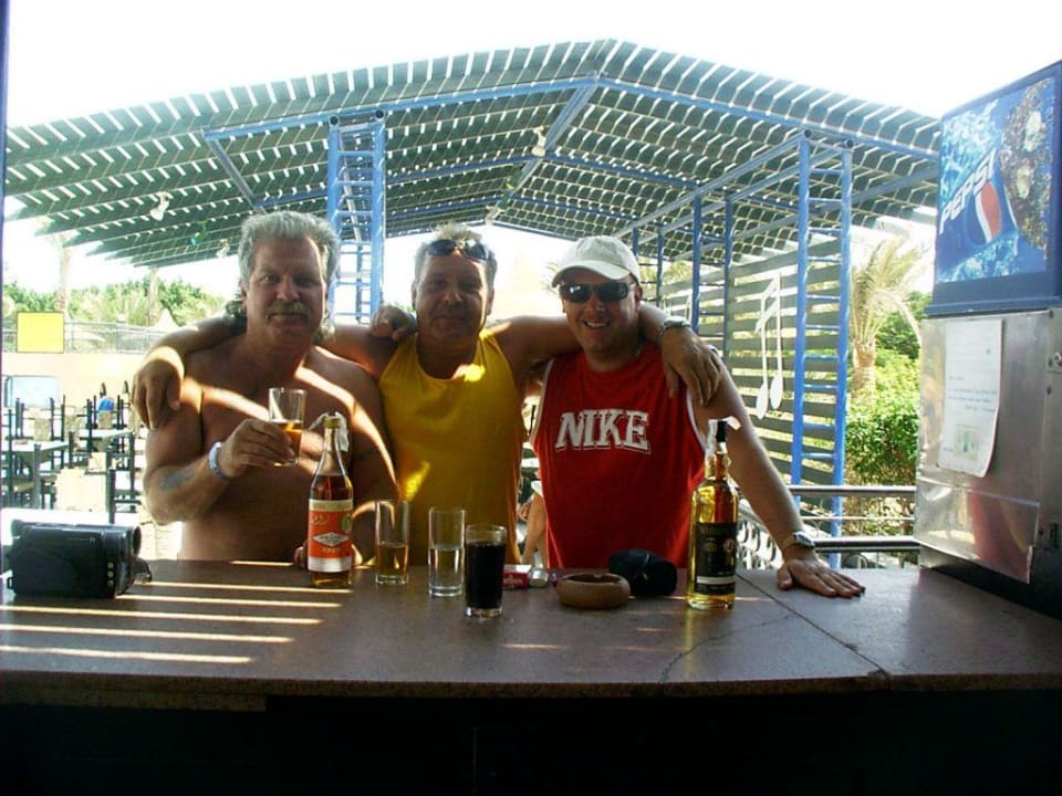 Morgens um 10 an der Poolbar. Giftun Azur Resort