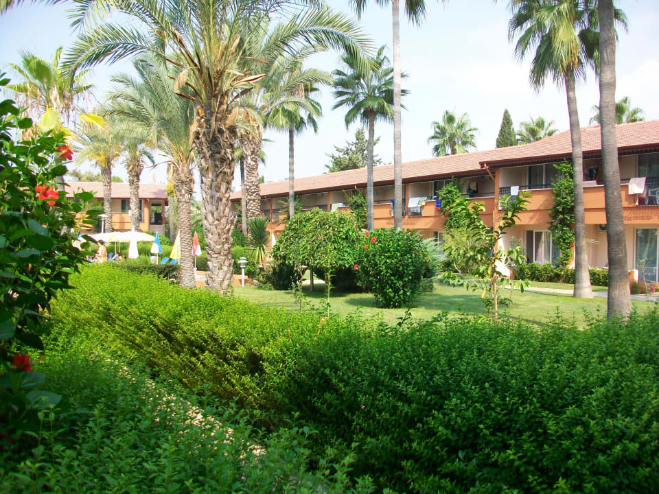 Gartenanlage Club Turtas Beach Hotel