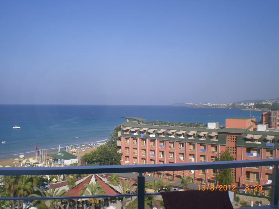 Super Ausblick bis zum Side aus dem Balkon im 7.St Annabella Diamond Hotel & Spa