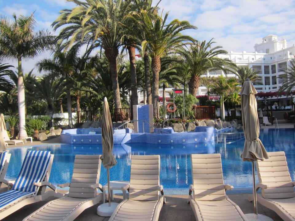 Kleiner Pool Hotel Riu Palace Maspalomas Adults Only
