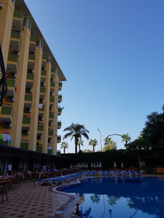 Pool Hotel Kleopatra Dreams Beach