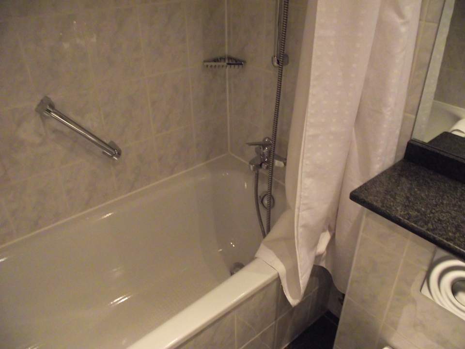 Badewanne Leonardo Hotel Hannover Airport