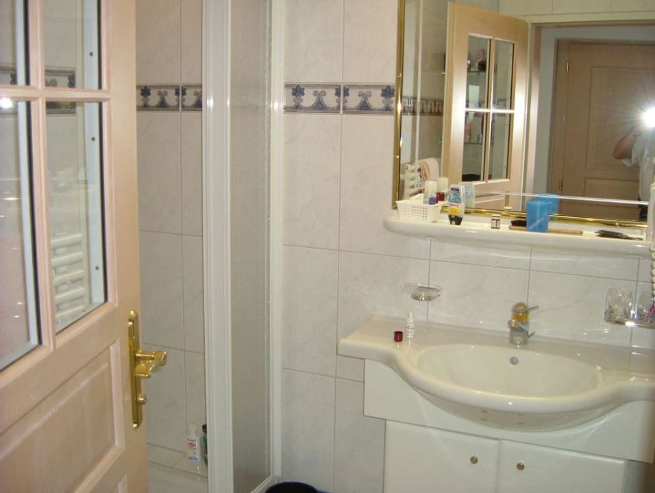 Zimmer/Bad Hotel Silberberger