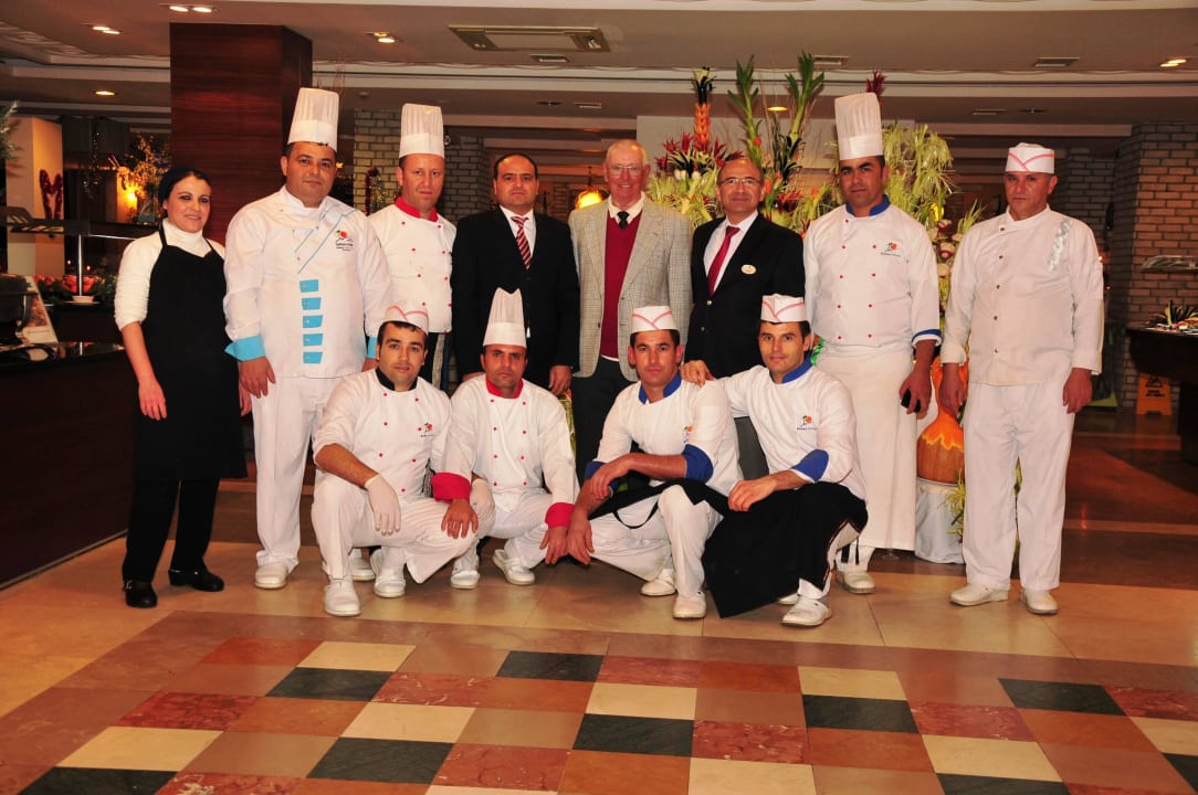 Erfolgreiches Team  vom Weihnachtsabend Seher Resort & Spa