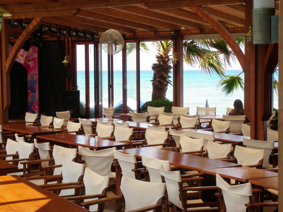 Bar przy plaży Tsilivi Beach Hotel