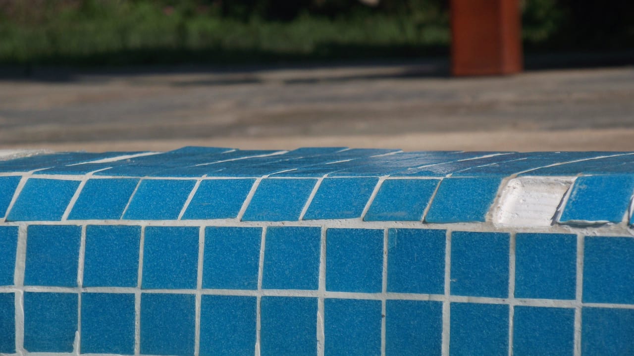 Mosaiksteine im Poolbereich fehlen Mykonos Theoxenia, a member of Design Hotels