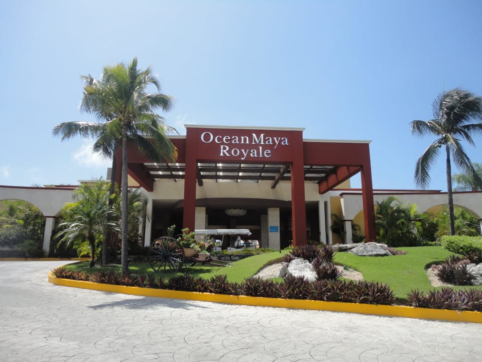 Hoteleingang H10 Ocean Maya Royale - Adults only