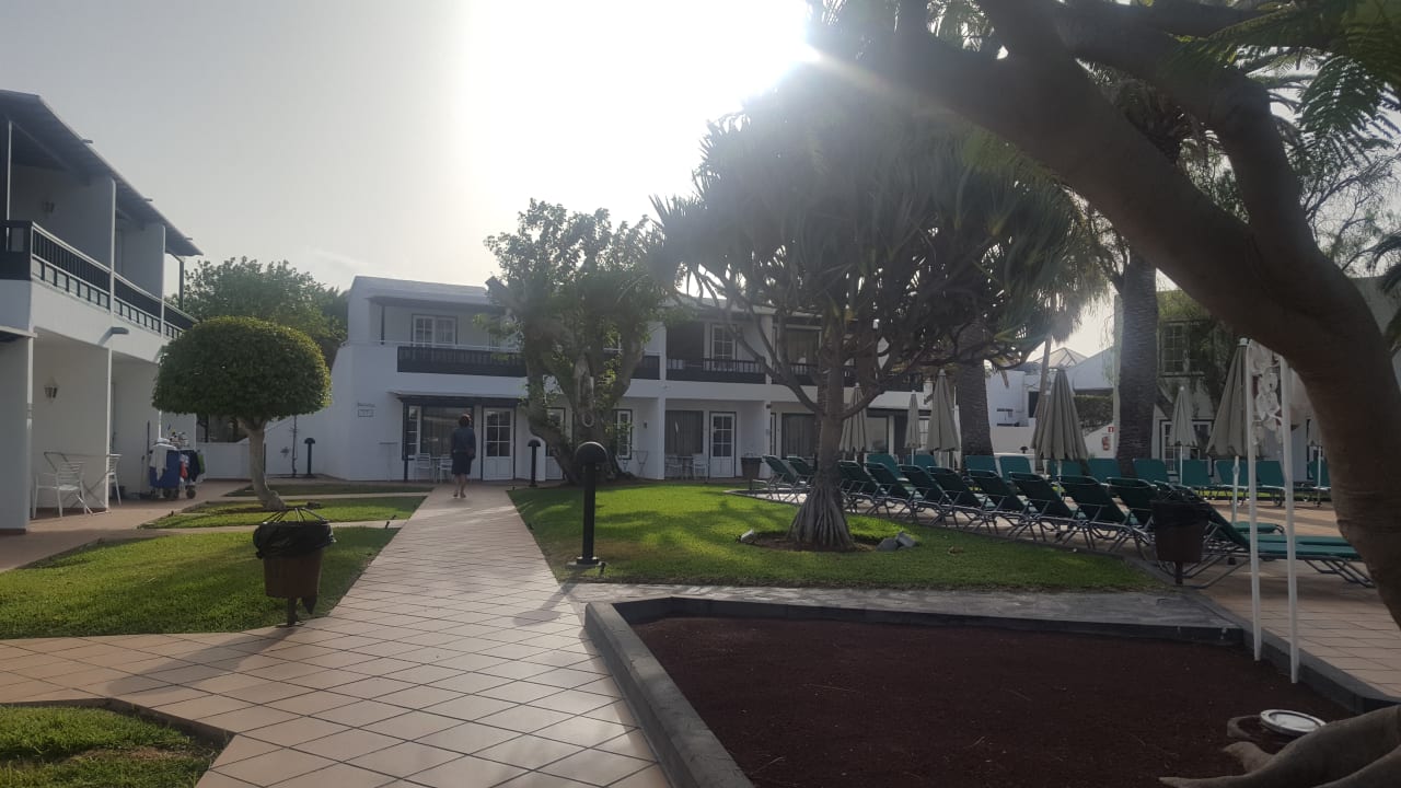 Absolut gepflegte Anlage. Das selbige gilt für den Pool. Barcarola Club