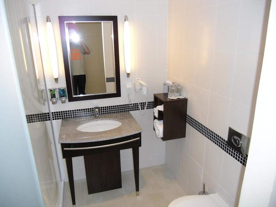 Bad Hampton by Hilton Berlin City West