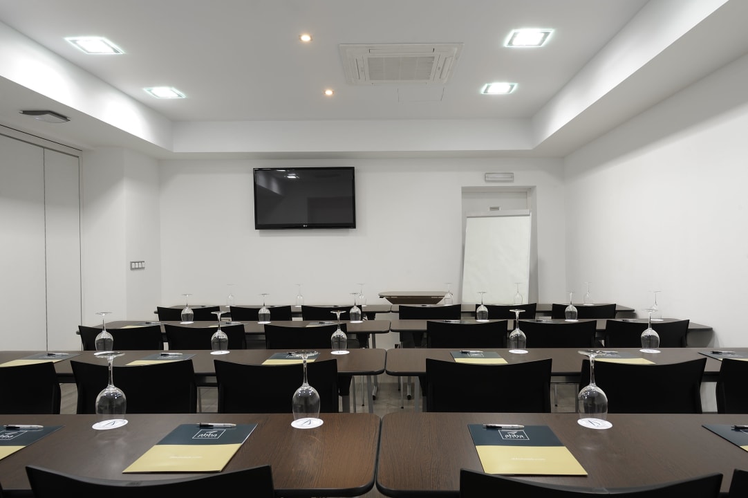 Meeting room The Queen's Gate Hotel