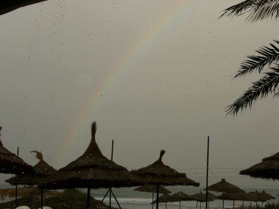 Regenbogen nach dem Hagelschauer Mahdia Beach & Aquapark