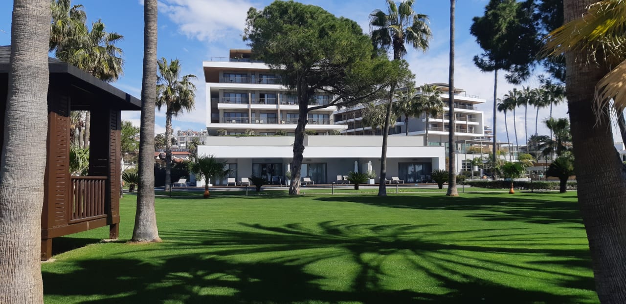 Außenansicht Acanthus Cennet Barut Collection