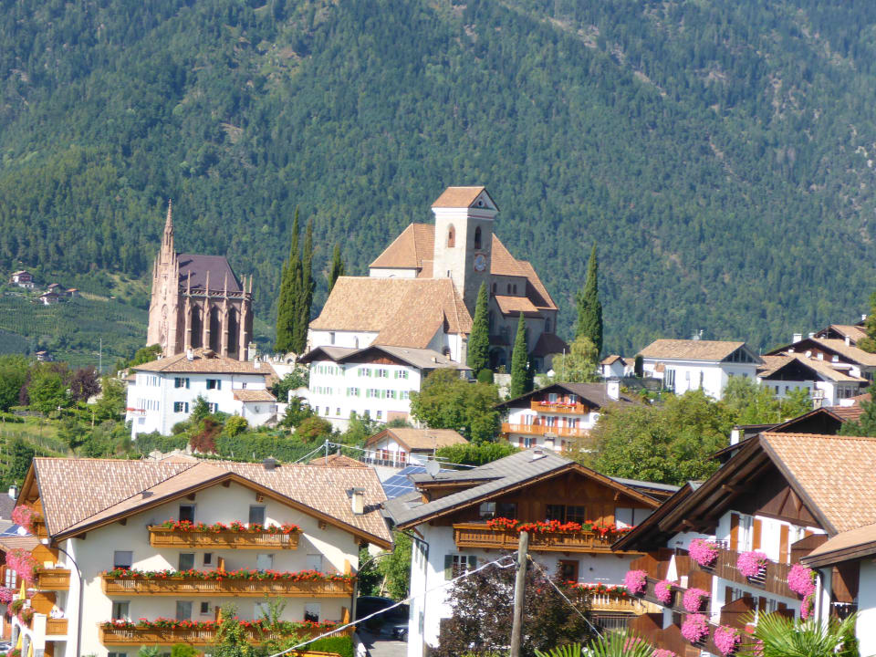 Dorf Schenna Hotel Resmairhof