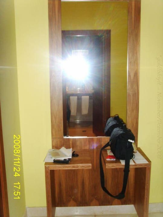 Zimmer 4239 -Flur/Garderobe Lopesan Costa Meloneras, Resort & Spa