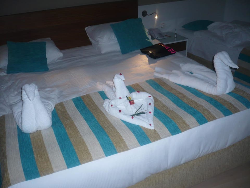 Zweiter Tag Hochzeitsreise Sunis Evren Beach Resort Hotel & Spa